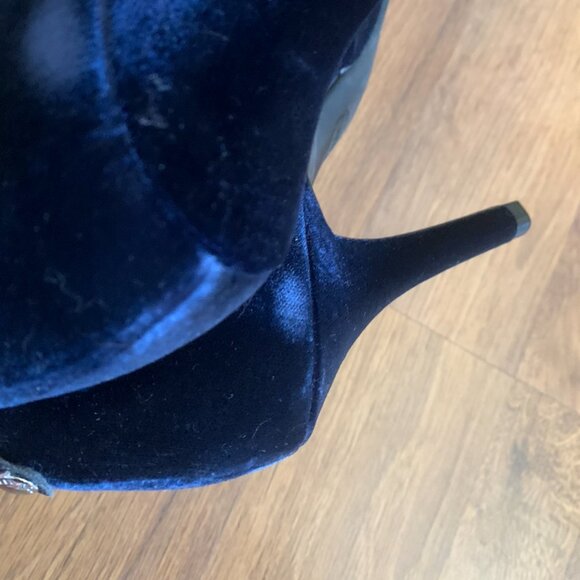 🆕 MK Blue Velvet D'Orsay Heels - Picture 10 of 14